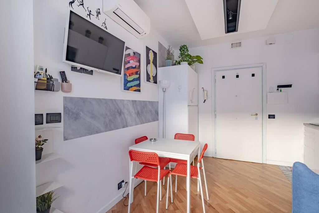 Modern Apartment At San Giovanni Рим Екстериор снимка